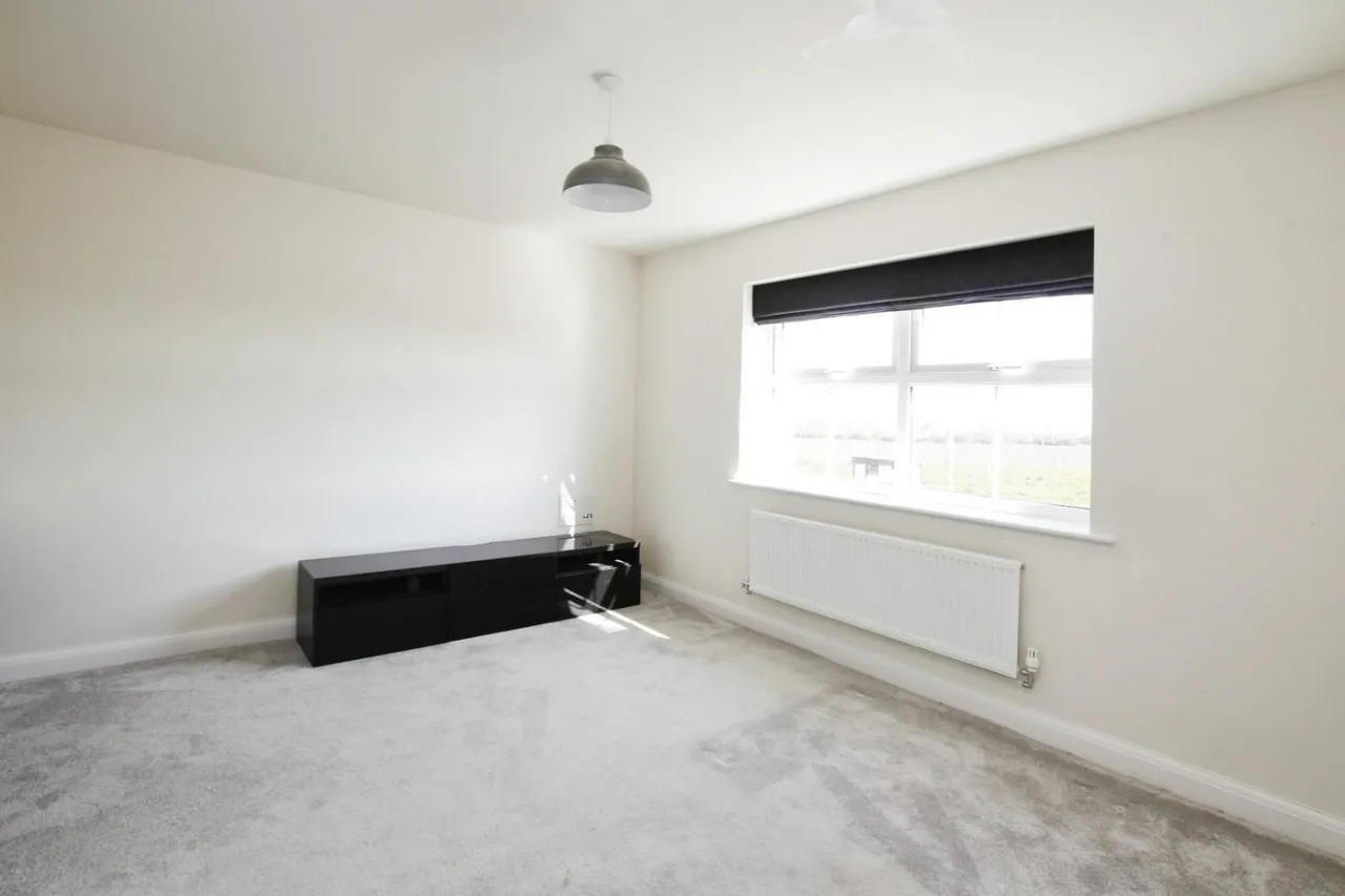 Briggington Way, Leighton Buzzard, LU7, photo 6