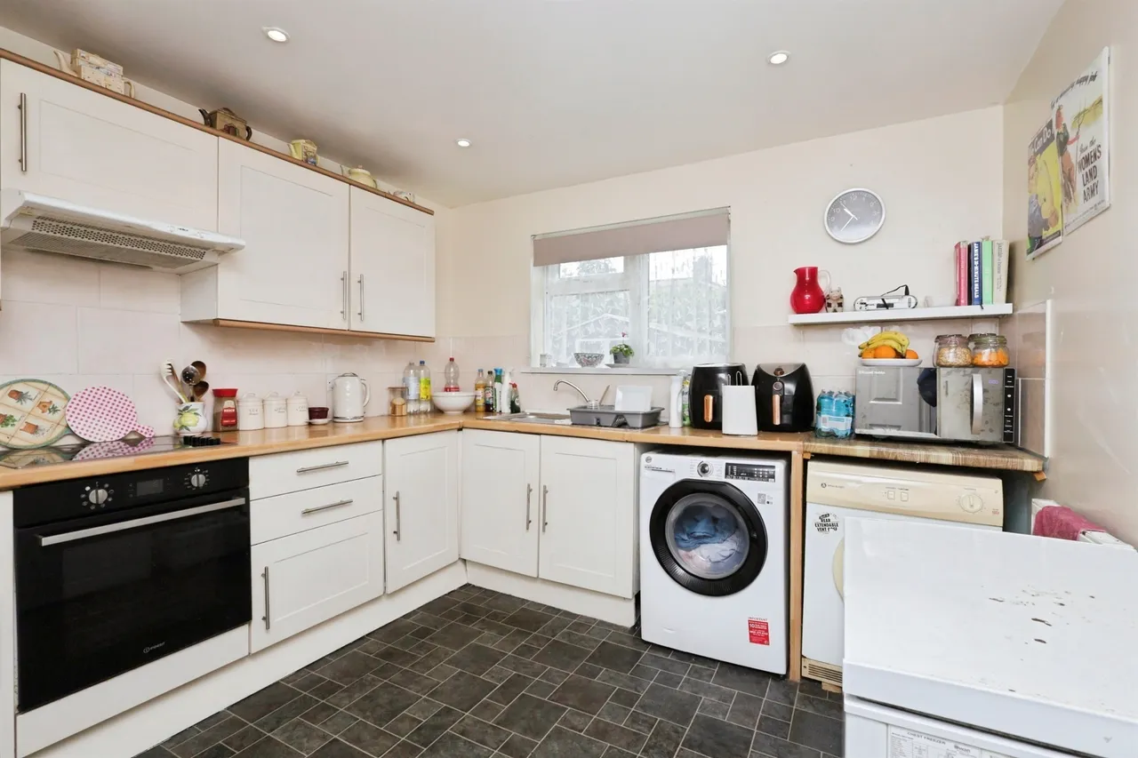 The Square, Pevensey Bay, BN24, photo 7
