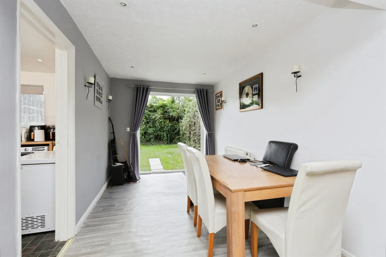 The Square, Pevensey Bay, BN24, photo 4