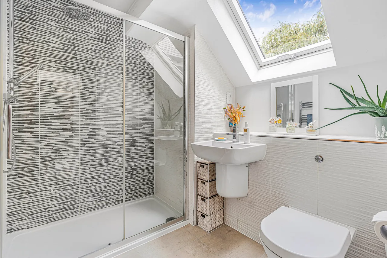 Winchester Road, Four Marks, GU34, photo 11