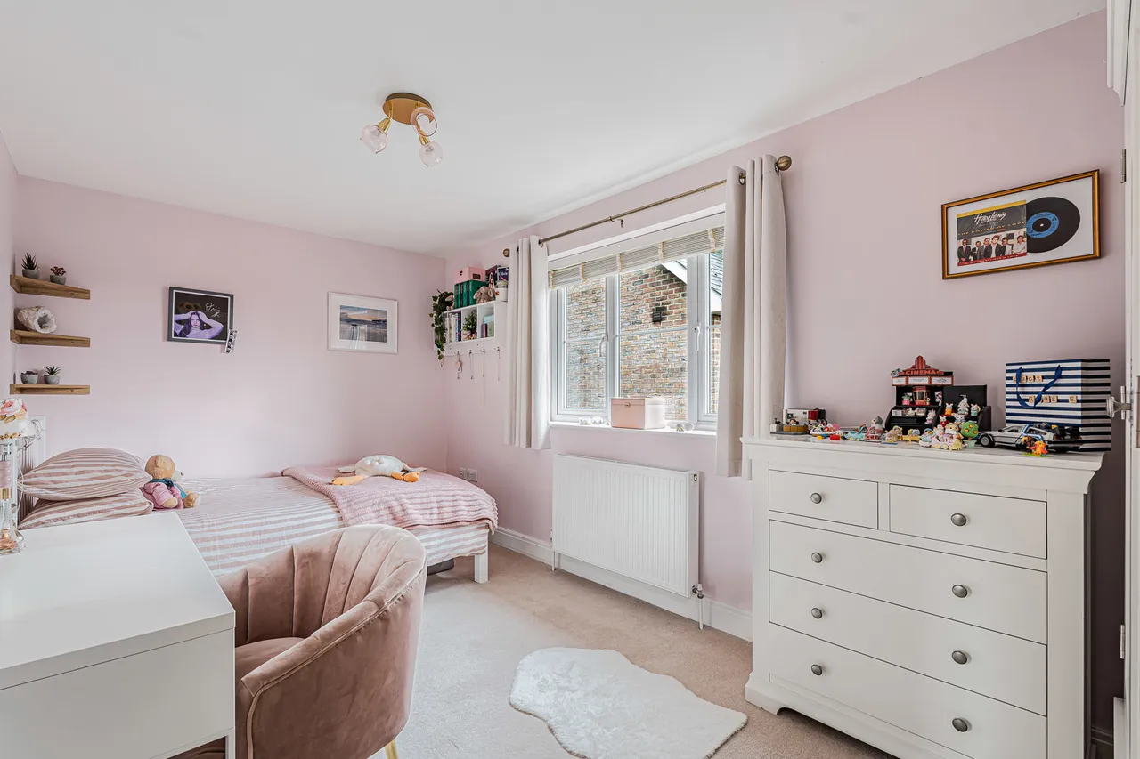 Winchester Road, Four Marks, GU34, photo 10