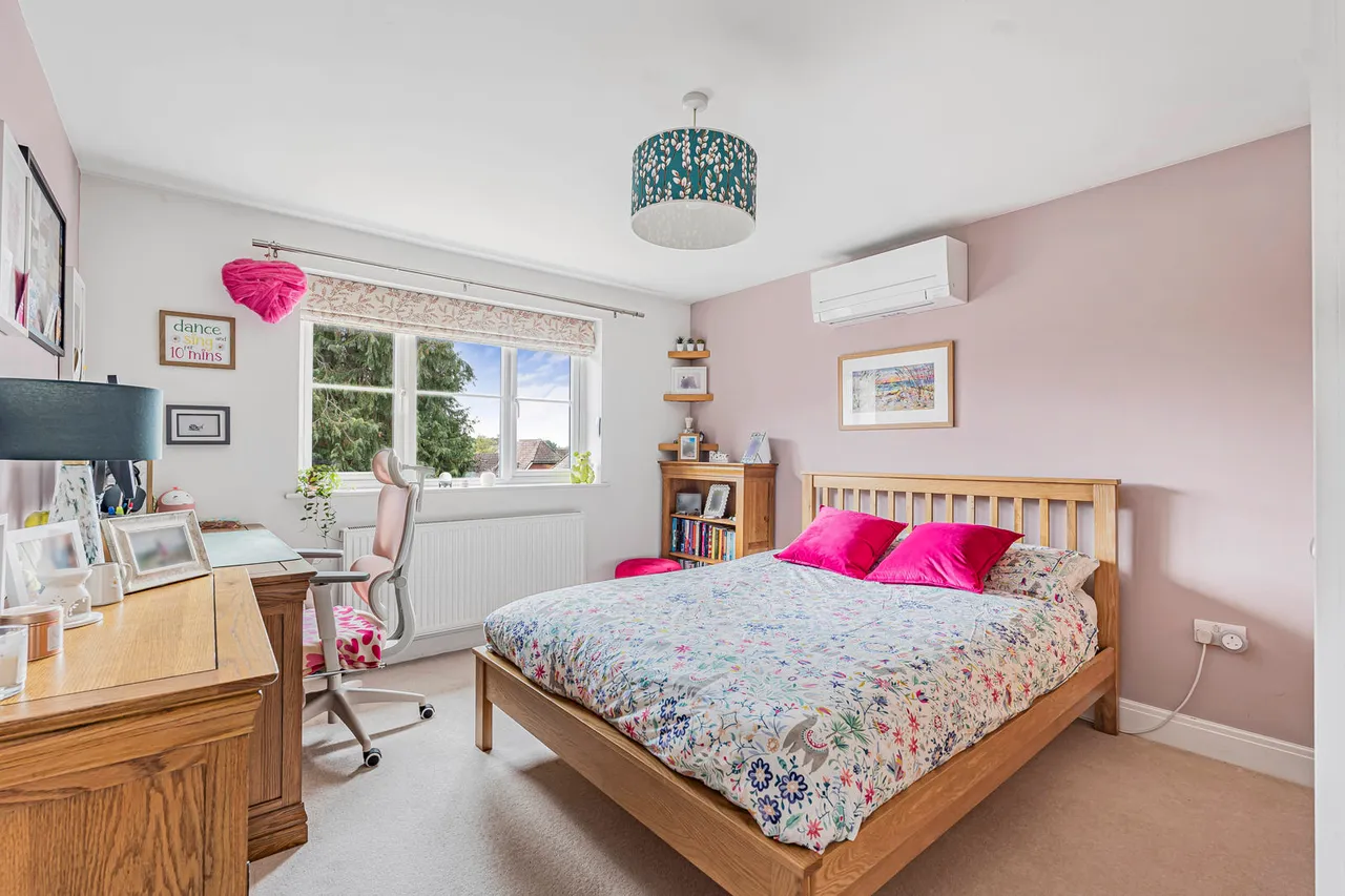Winchester Road, Four Marks, GU34, photo 9