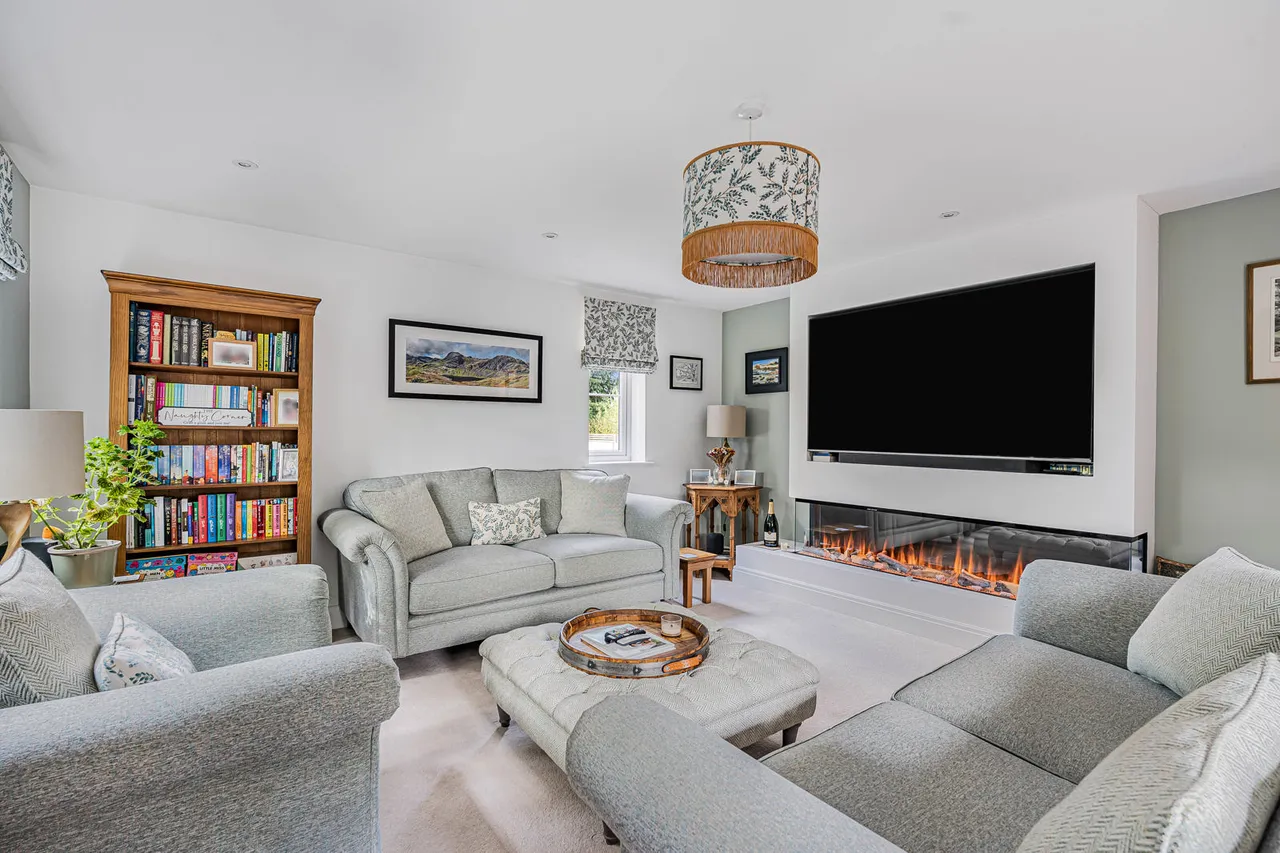Winchester Road, Four Marks, GU34, photo 6