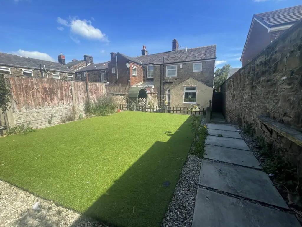 To LetChorley Road, Adlington, photo 14