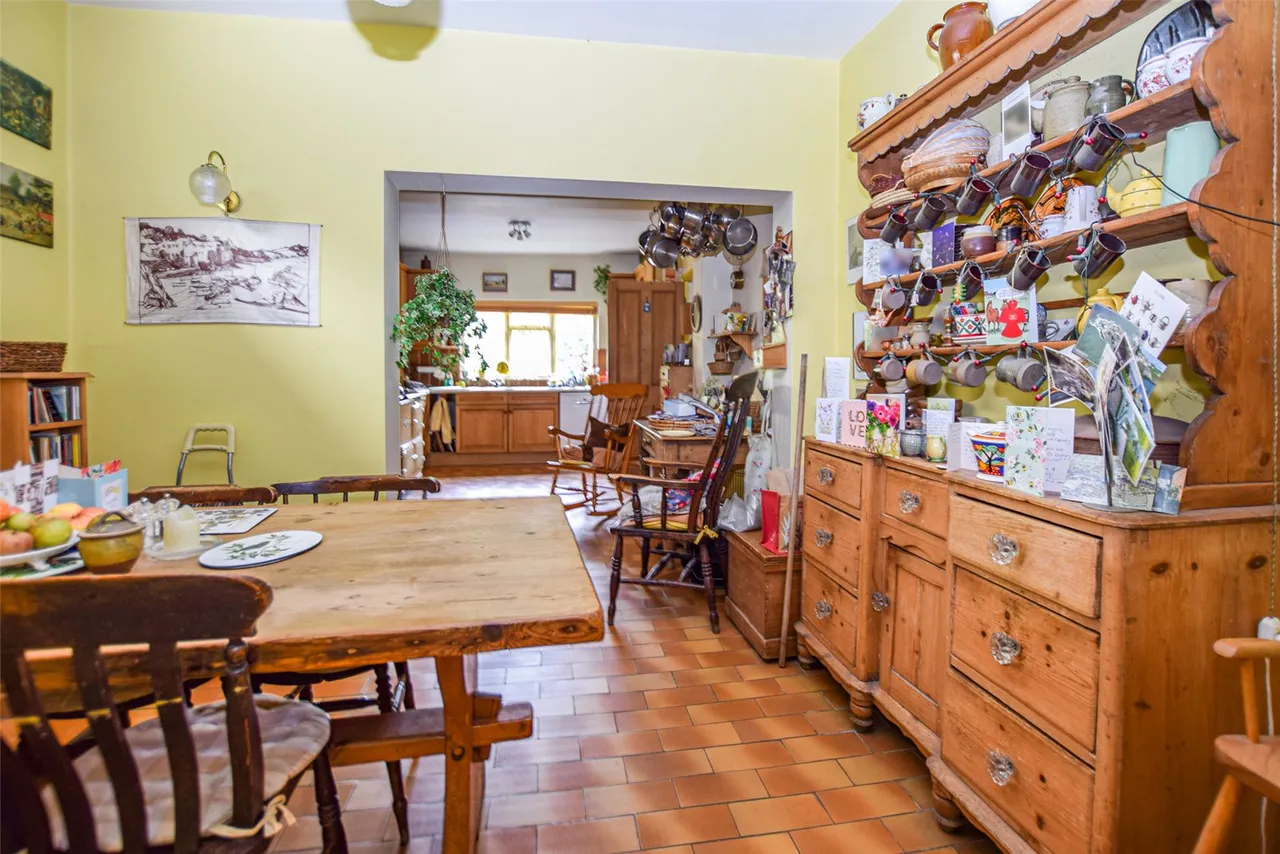 Kings Road, Fleet, Hampshire, GU51 3AP, photo 13
