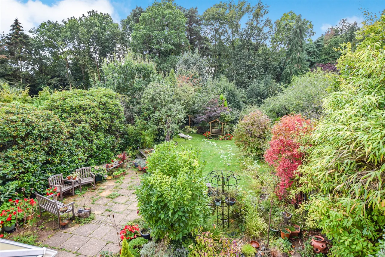 Kings Road, Fleet, Hampshire, GU51 3AP, photo 8