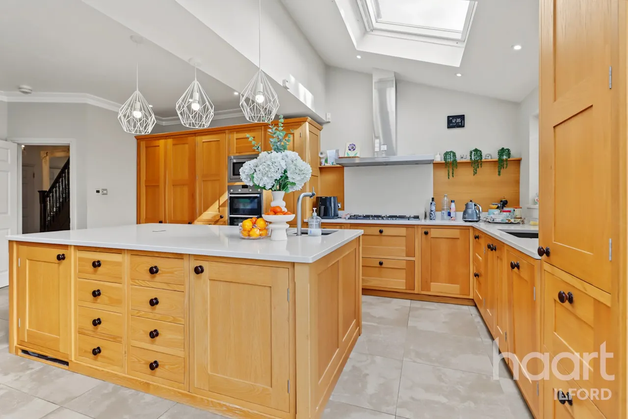 St Andrews Road, Ilford, IG1, photo 11