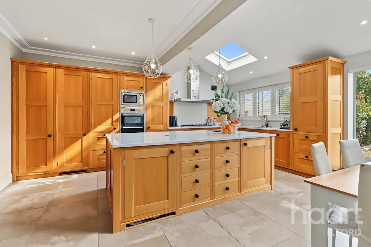 St Andrews Road, Ilford, IG1, photo 10