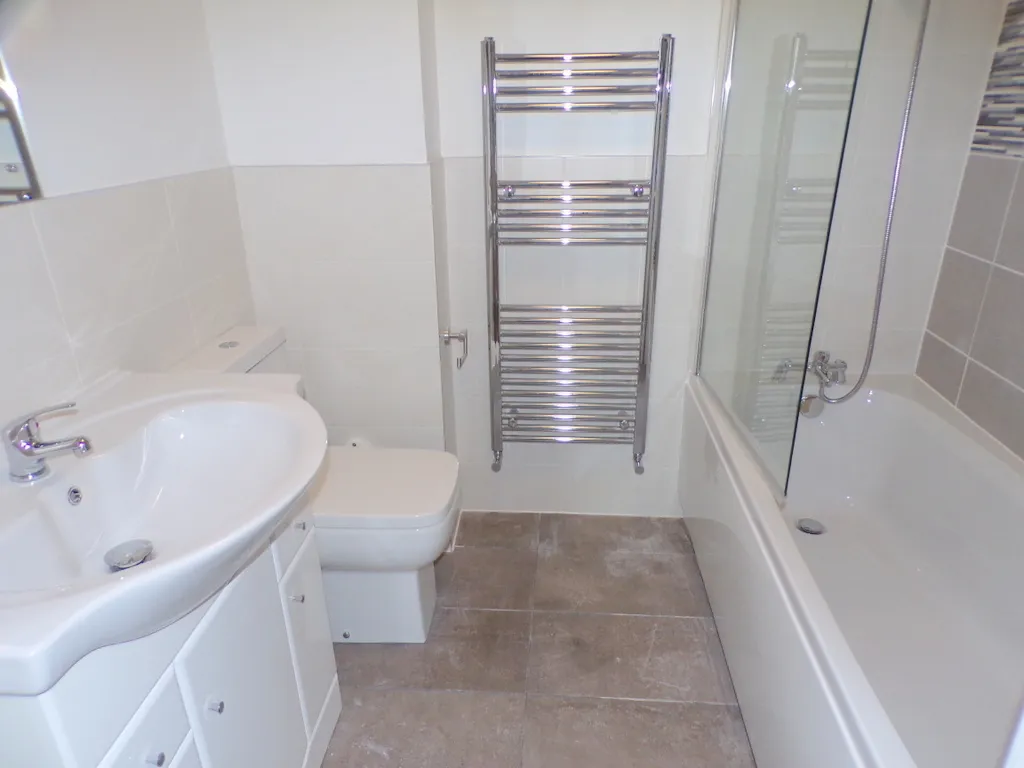 The Willows. Village Road, Oxton, CH43, photo 8
