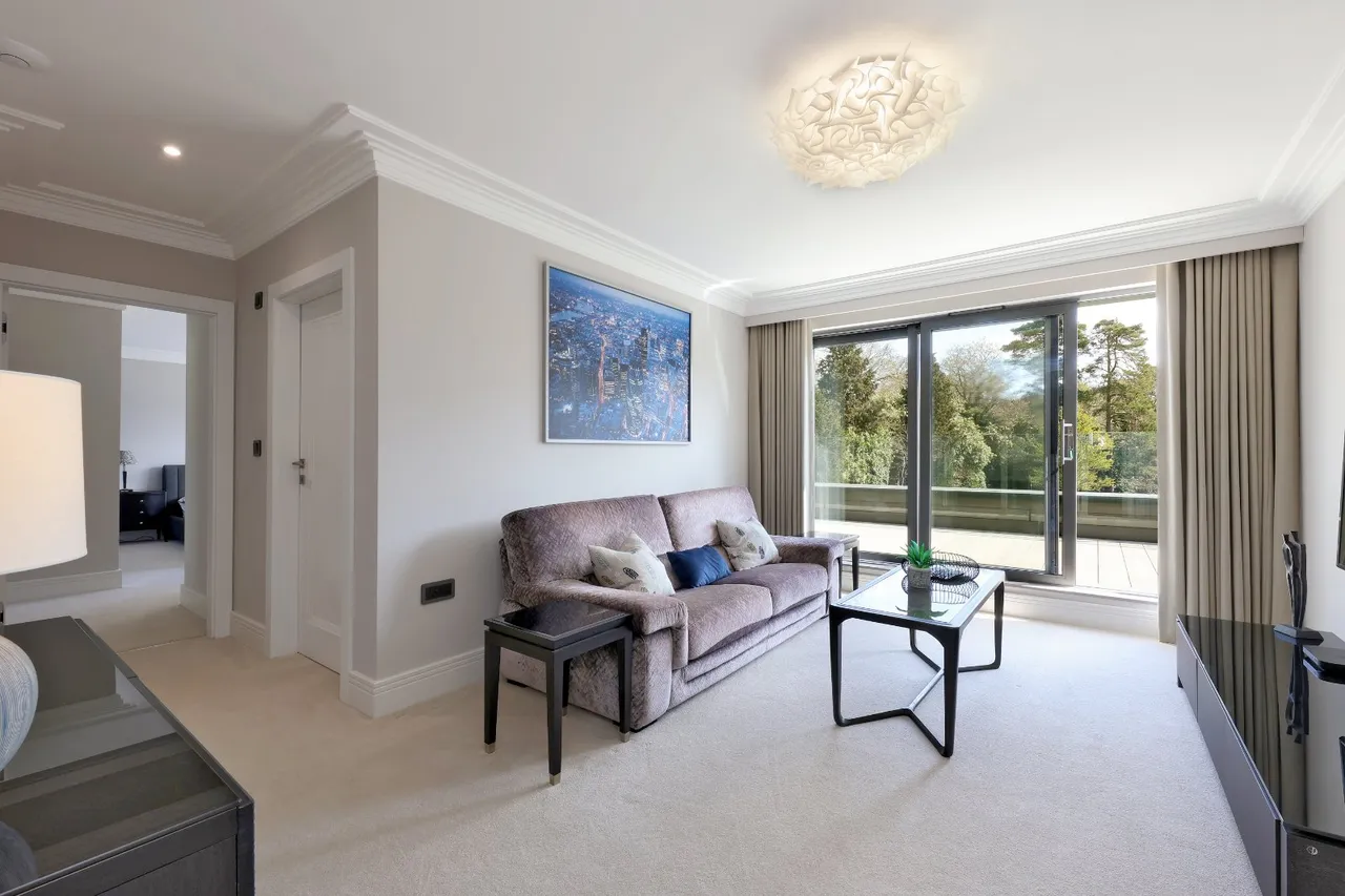 Parsonage Lane, Farnham Common, SL2, photo 17