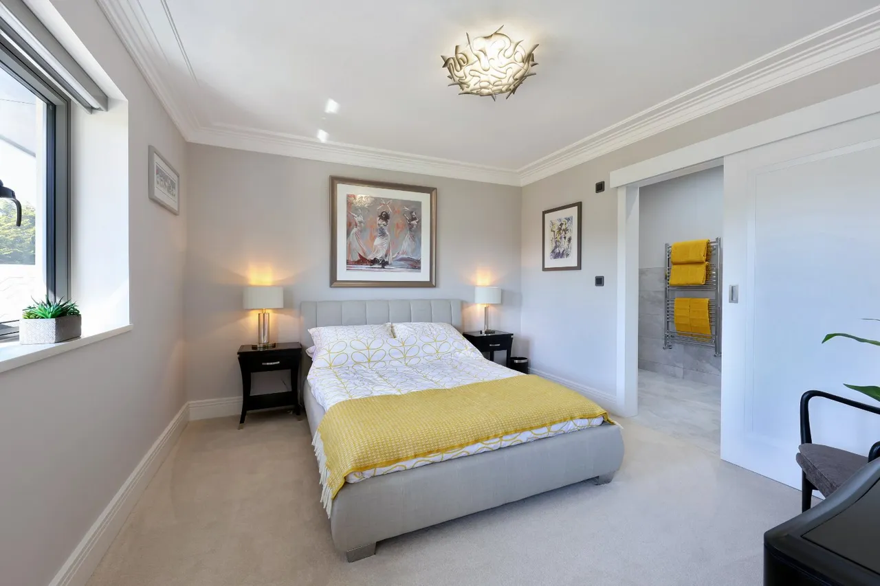 Parsonage Lane, Farnham Common, SL2, photo 13