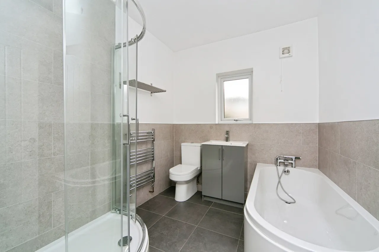 Abergele Road, Old Colwyn, LL29, photo 9