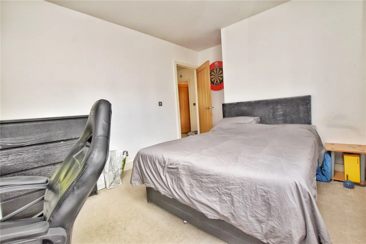 Tarnside Close, Smallbridge, OL16, photo 9