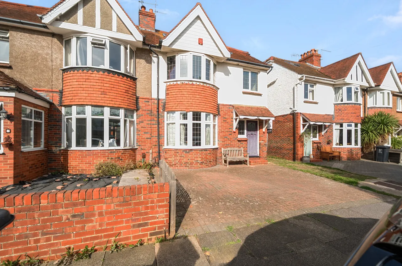 4 bed house for sale, Cranmer Avenue, Hove, BN3