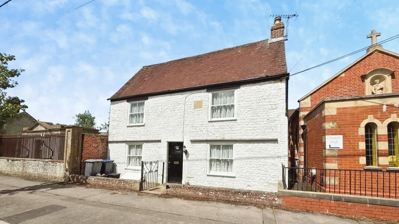 4 bed house for sale — Boreham Road, Warminster
