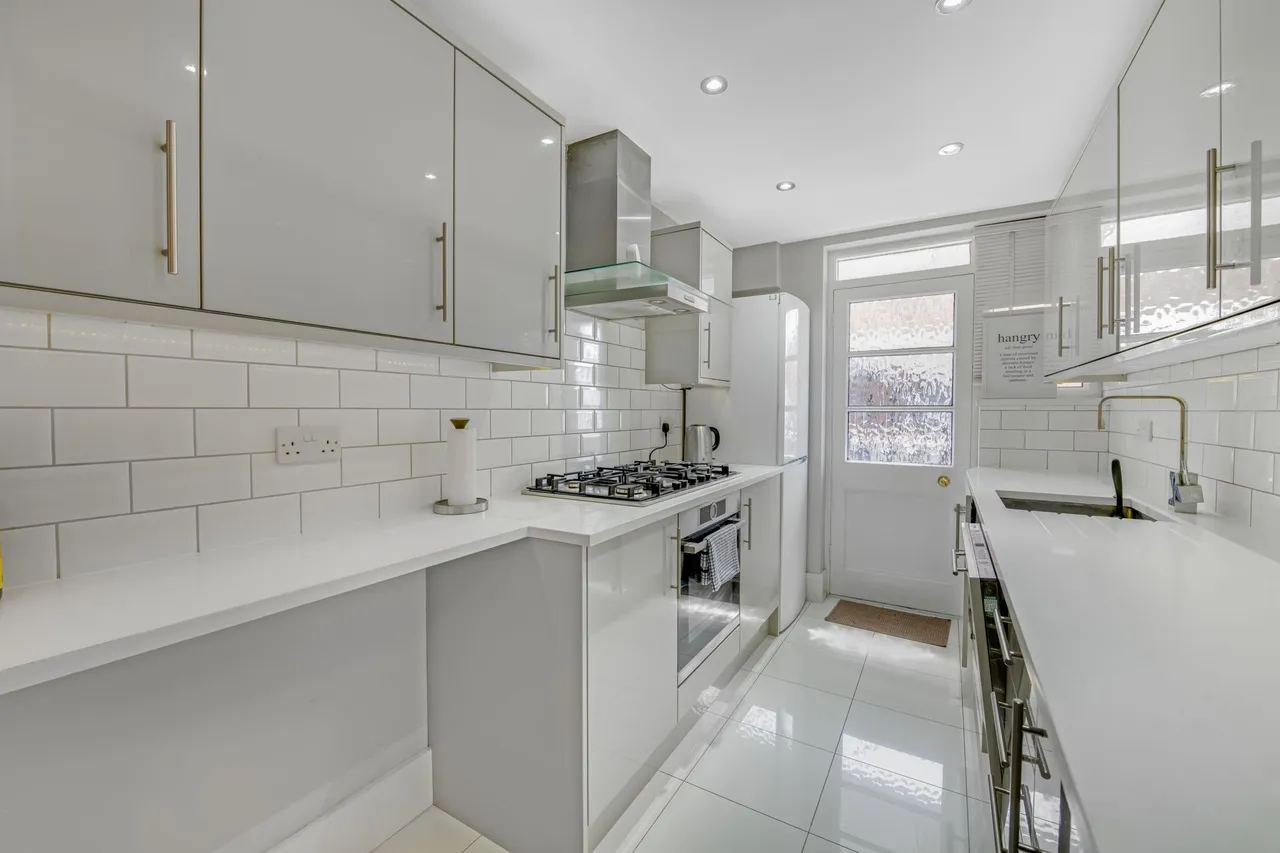 St Leonards Road, Mortlake, SW14, photo 2