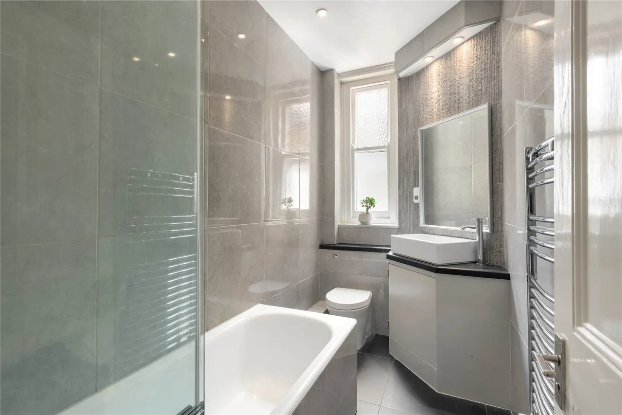 Prince of Wales Mansions, Prince of Wales Drive, London, SW11, photo 5