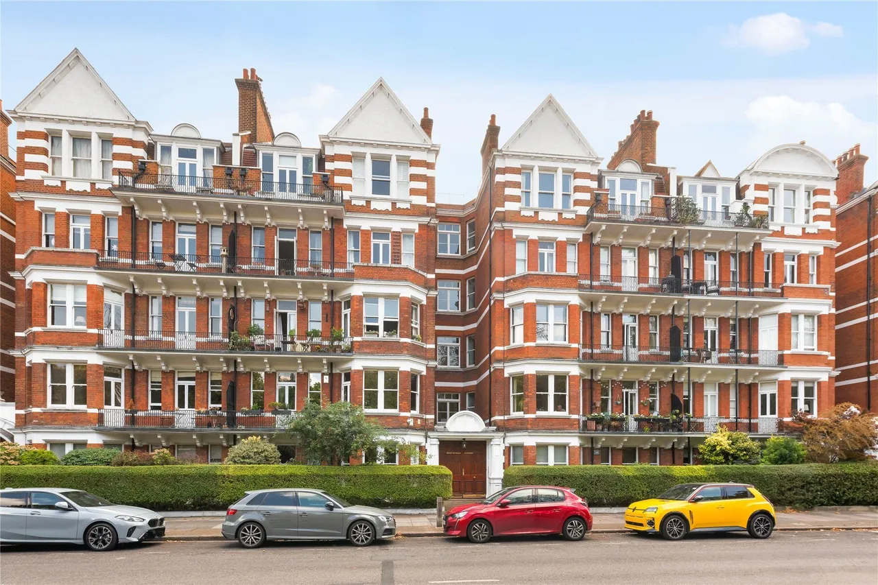 1 bed flat for sale — Prince of Wales Mansions, Prince of Wales Drive, London, SW11