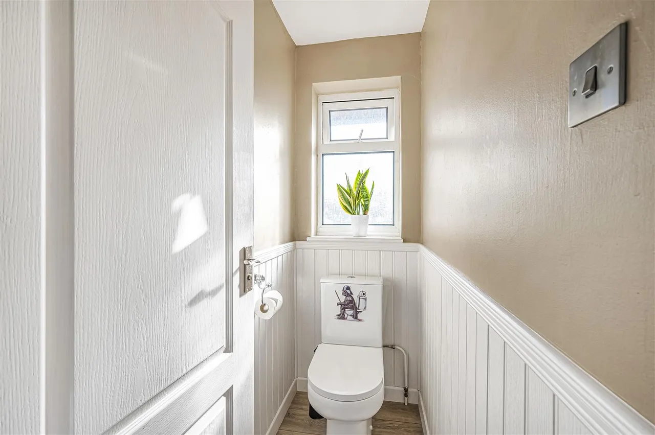 Mayfield Avenue, Peacehaven, photo 14