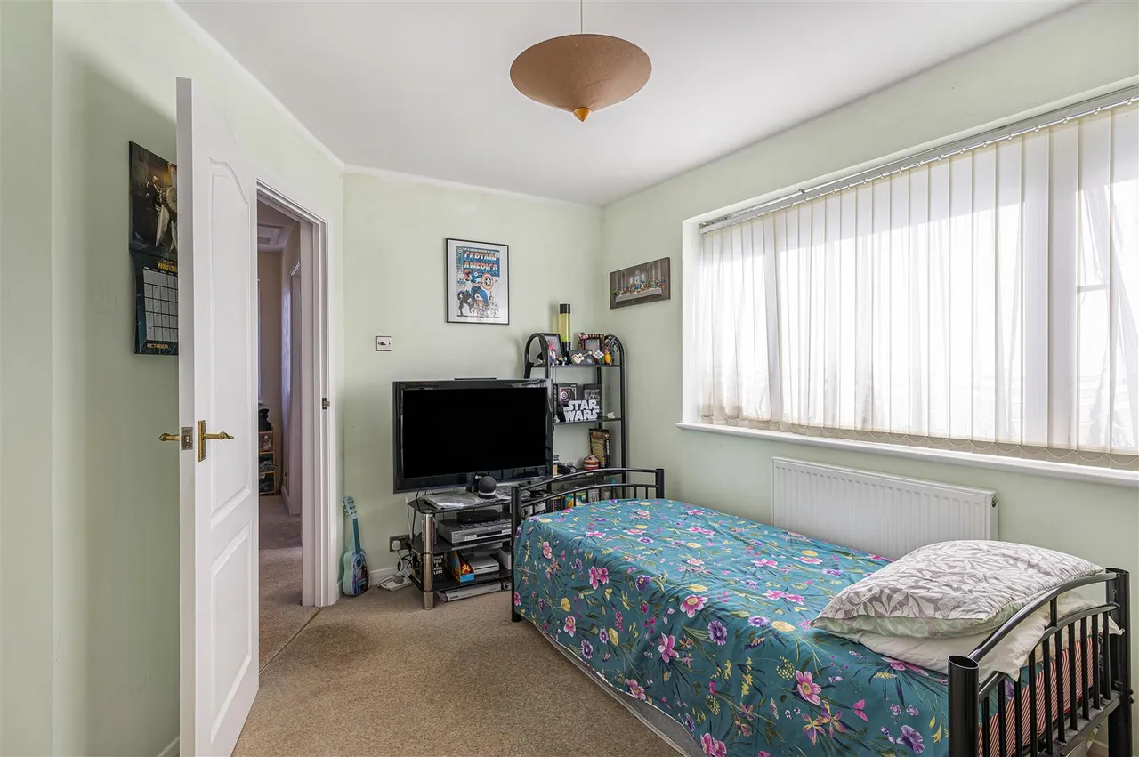 Mayfield Avenue, Peacehaven, photo 24