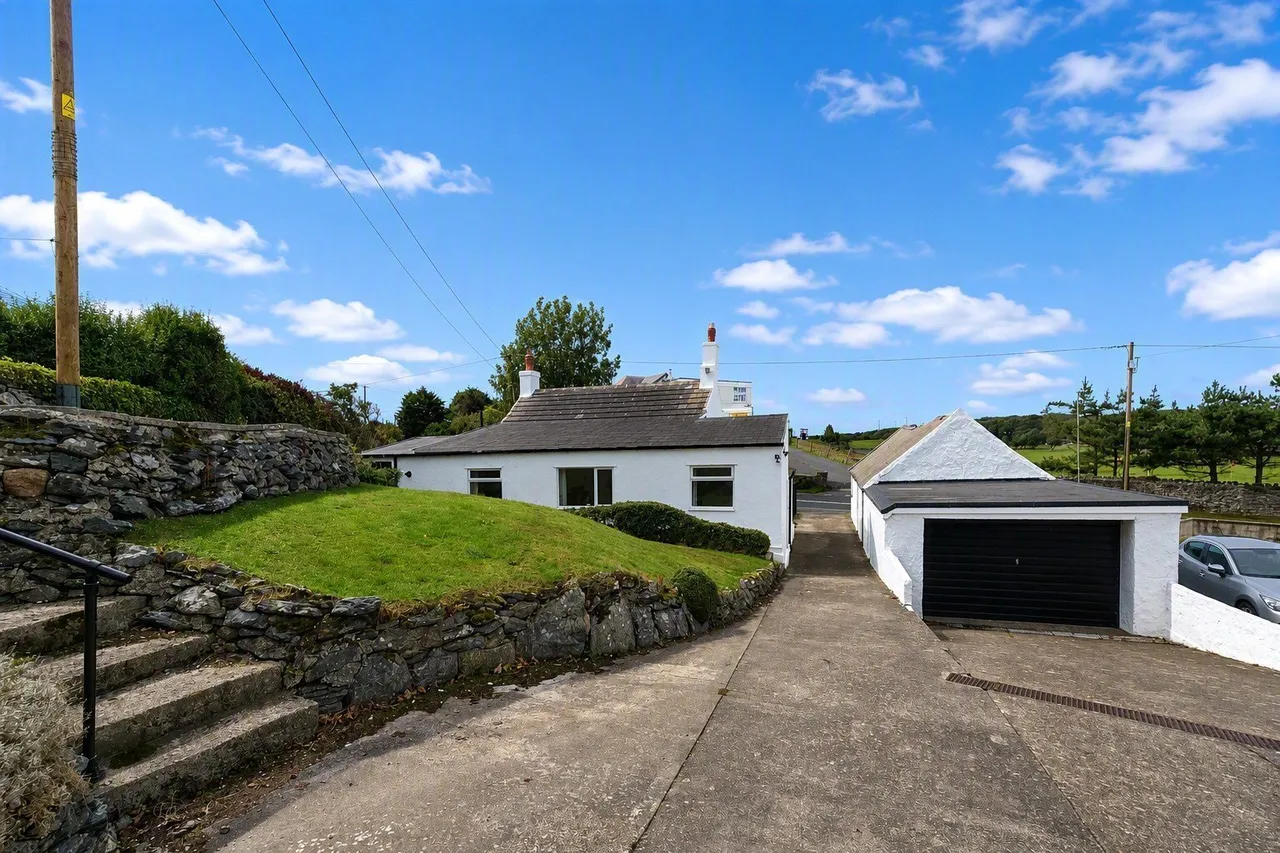 Lon St. Ffraid, Trearddur Bay, LL65, photo 2