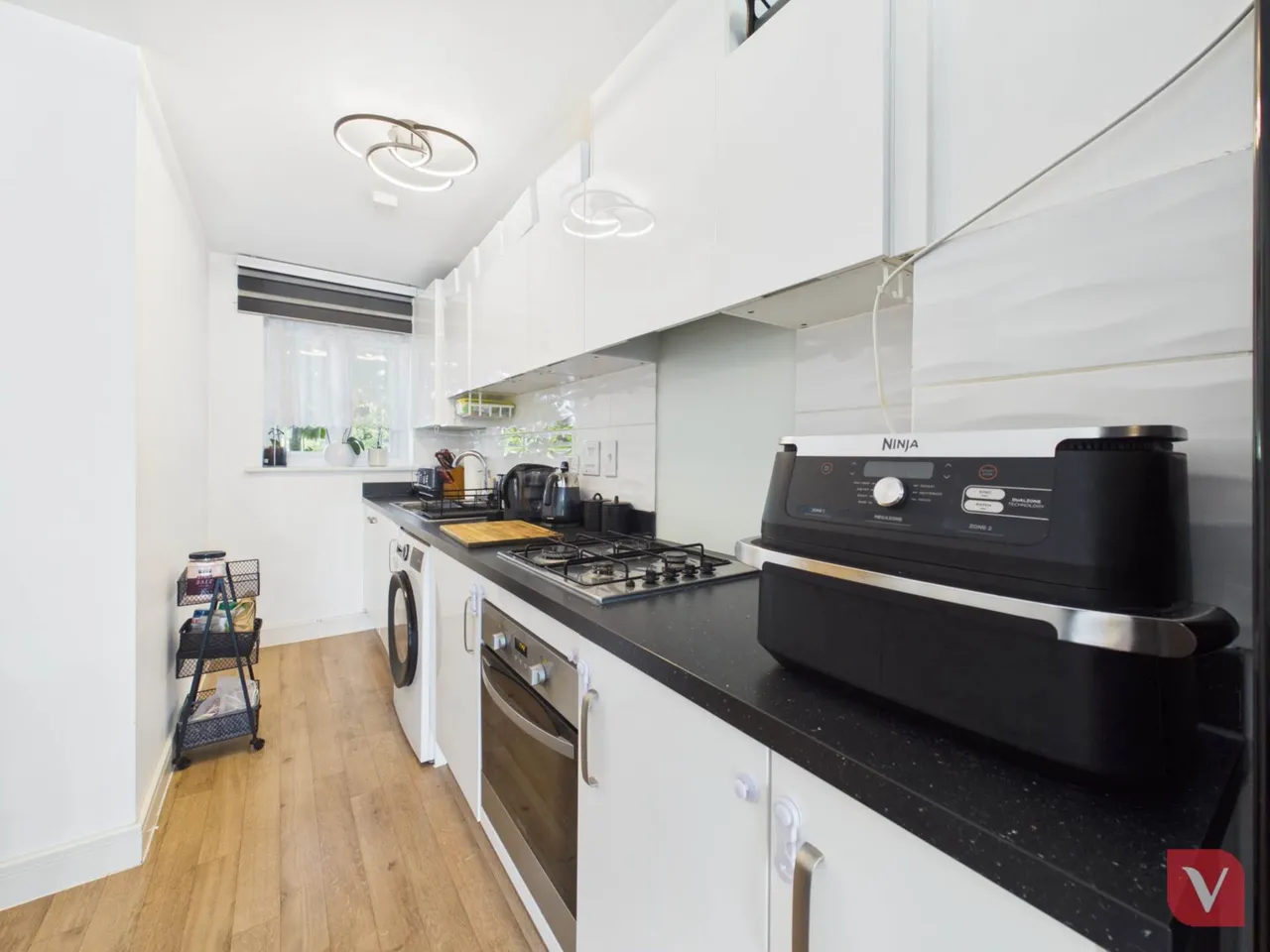 College Drive, Dunstable, LU5 4UA, photo 3