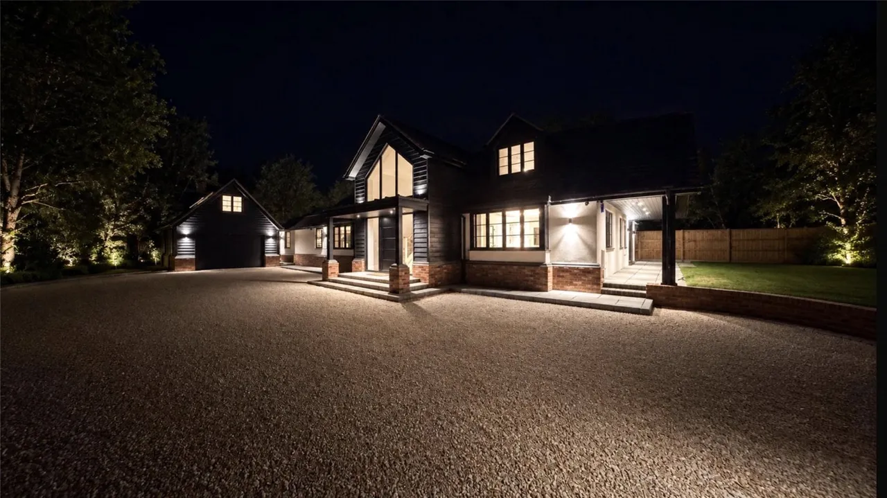 Shire Lane, Chalfont St. Peter, SL9, photo 34