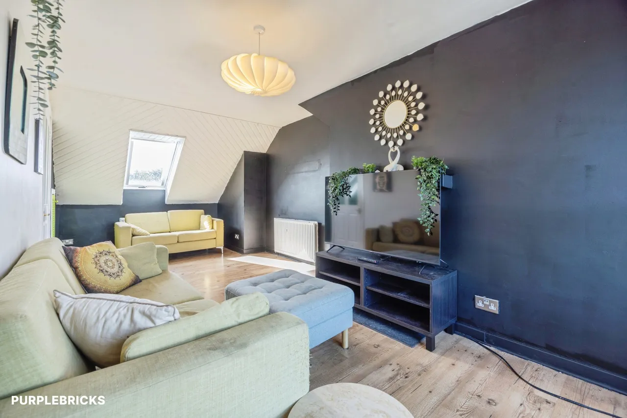 Main Street, Broxburn, EH52, photo 4