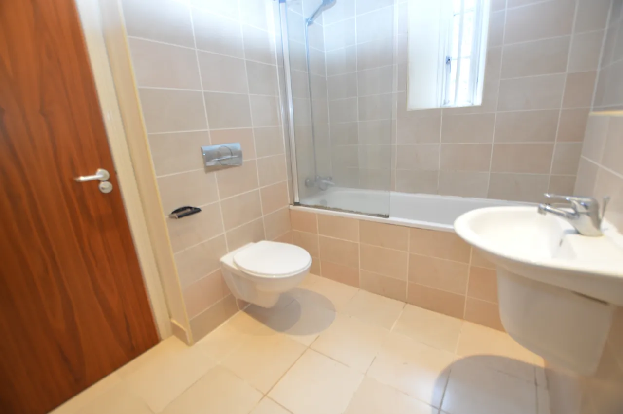 Queens Tower, Near City Centre, S2 3RW, photo 9