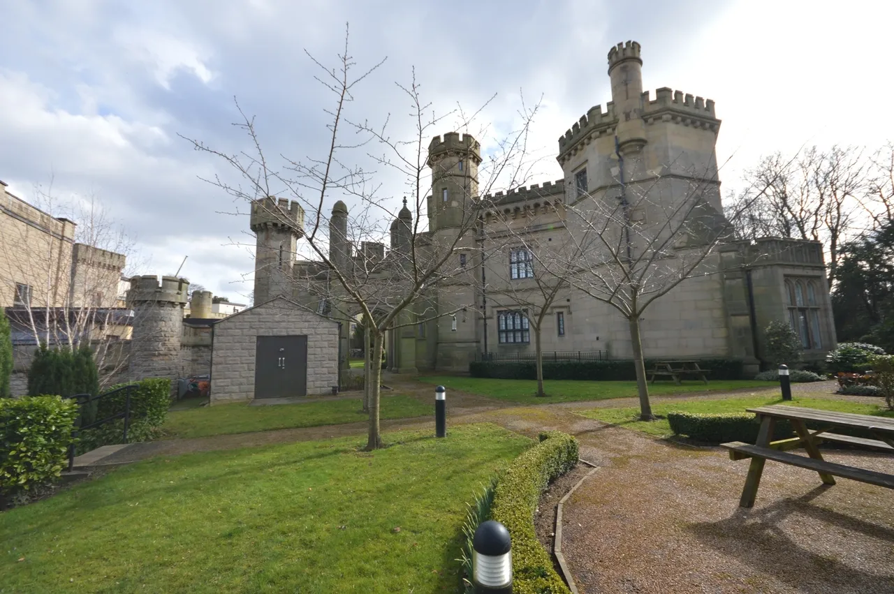 Queens Tower, Near City Centre, S2 3RW, photo 15