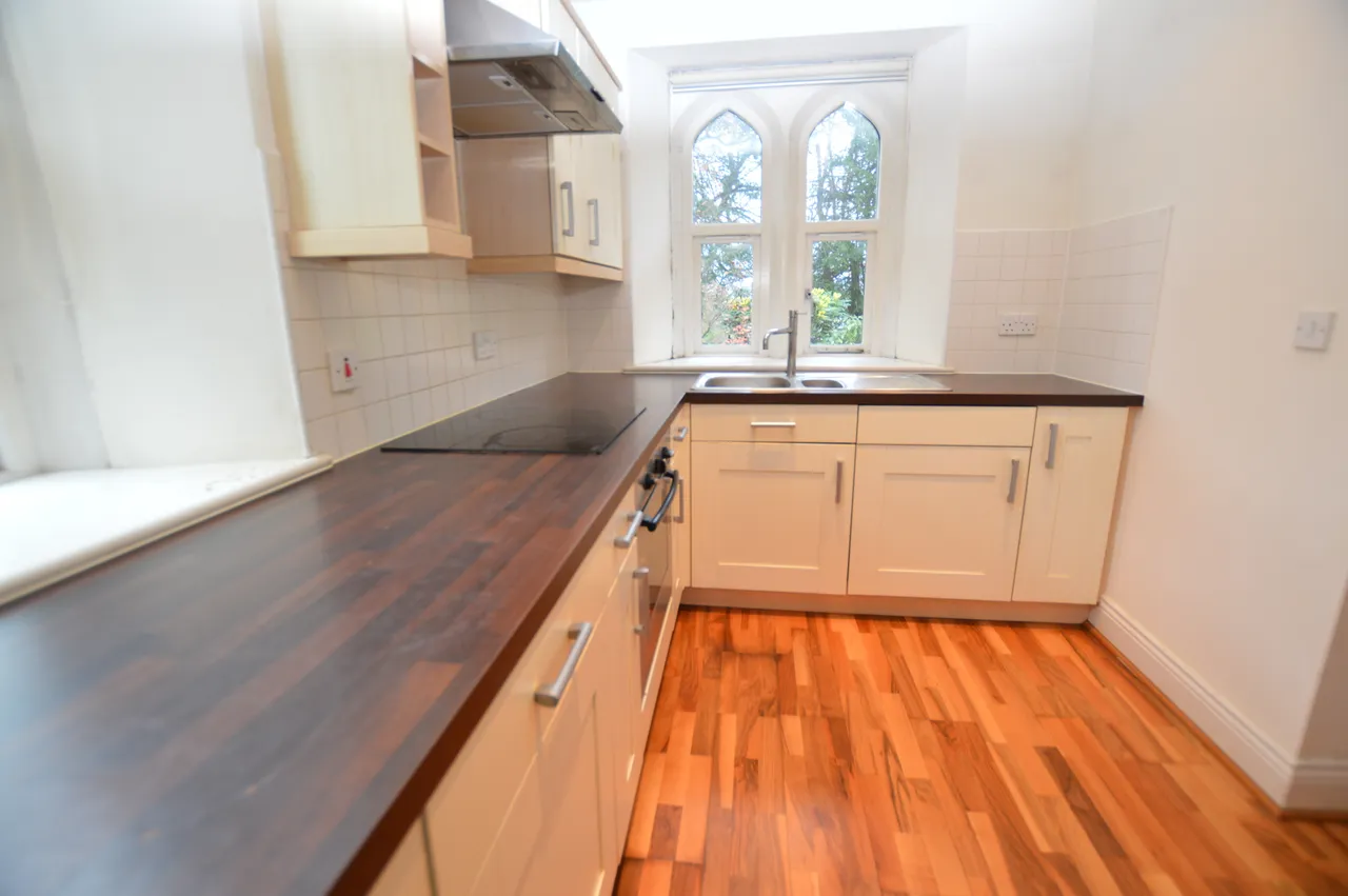 Queens Tower, Near City Centre, S2 3RW, photo 3