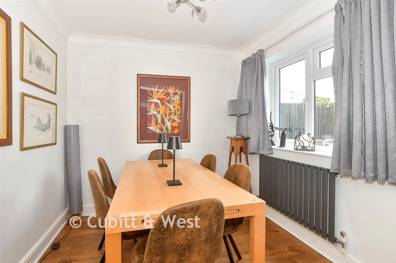 Kings Copse, East Grinstead, RH19, photo 4