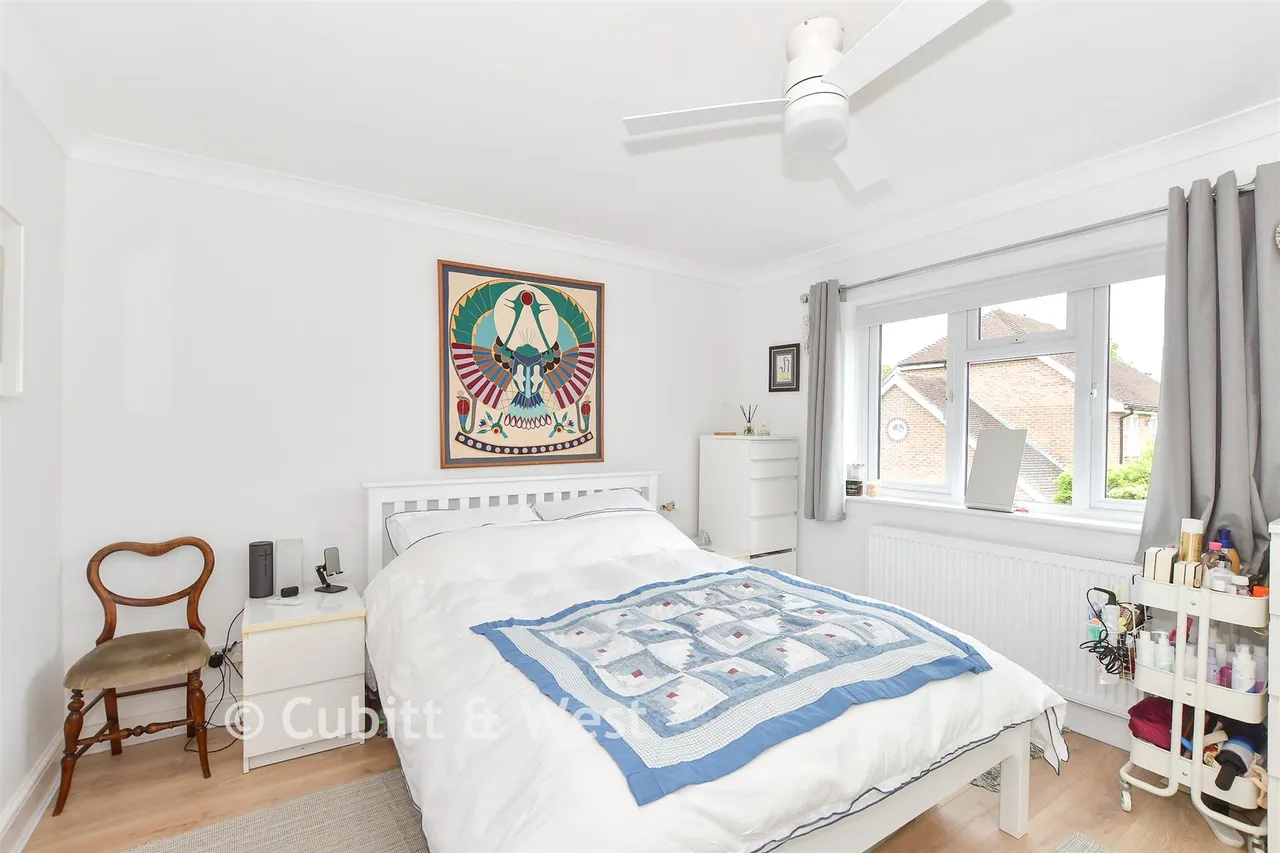Kings Copse, East Grinstead, RH19, photo 6