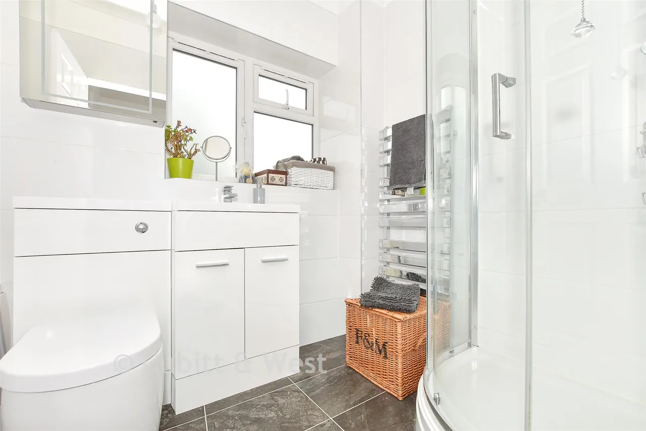 Kings Copse, East Grinstead, RH19, photo 10