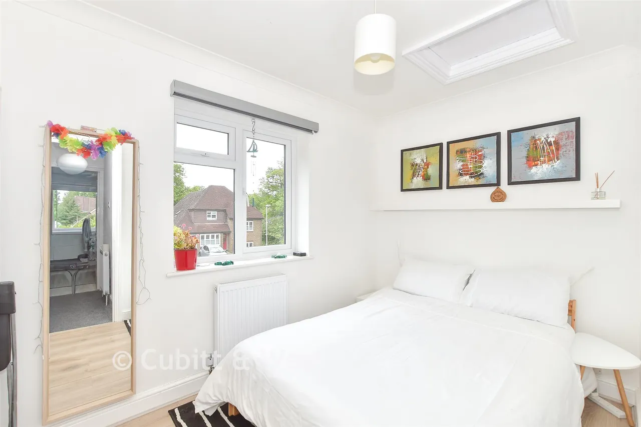 Kings Copse, East Grinstead, RH19, photo 9