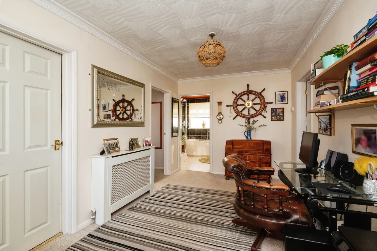 Lenacre Avenue, Whitfield, Dover, Kent, CT16, photo 9