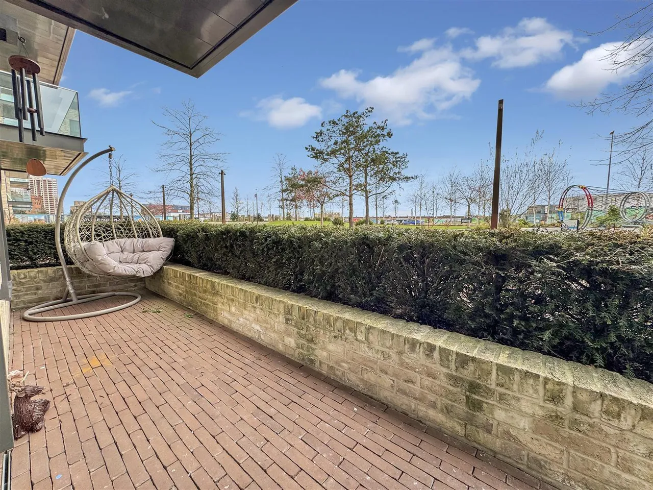 Greenleaf Walk, Southall, photo 9