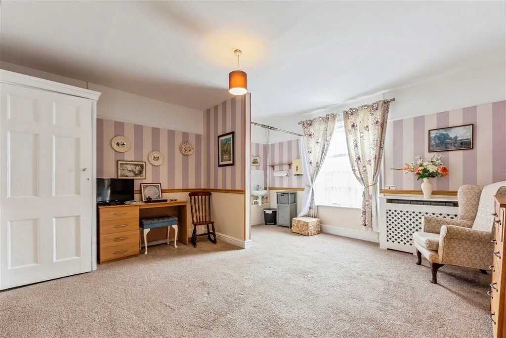 High Street, Caythorpe, NG32, photo 15