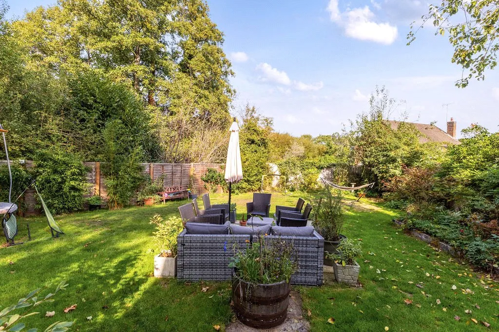 Lindford Road, Lindford, GU35, photo 2