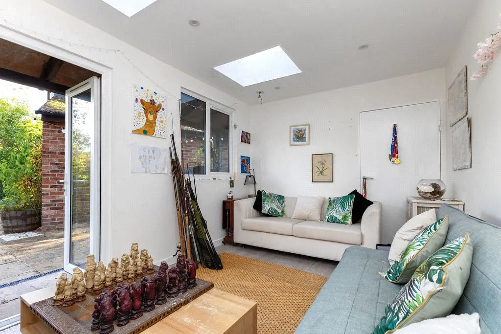 Lindford Road, Lindford, GU35, photo 11