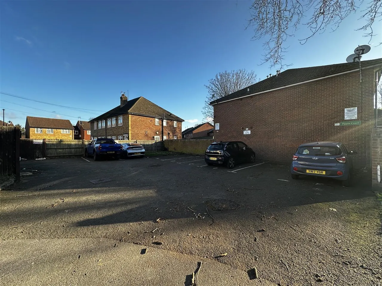 Staines Road, Bedfont, photo 8