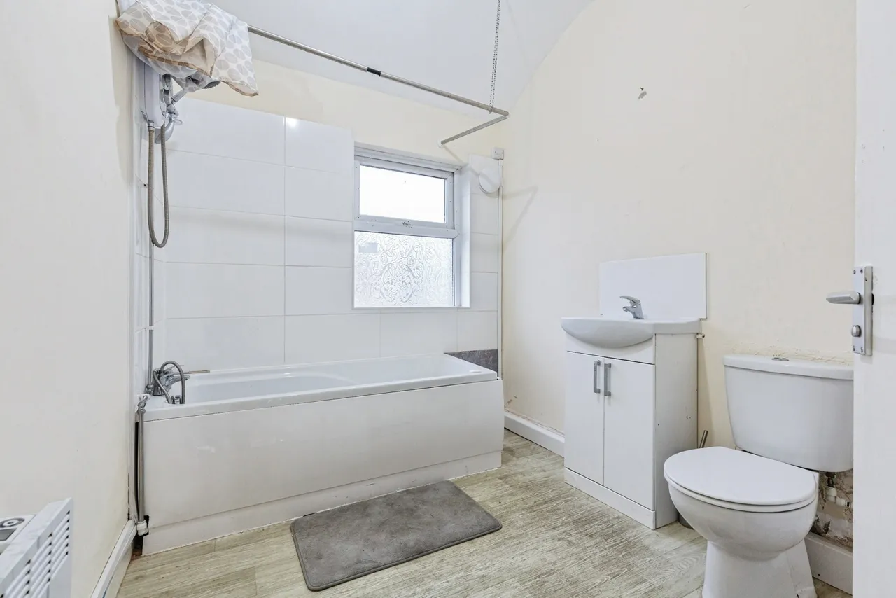 Clarendon Road, Blackpool, FY1, photo 26