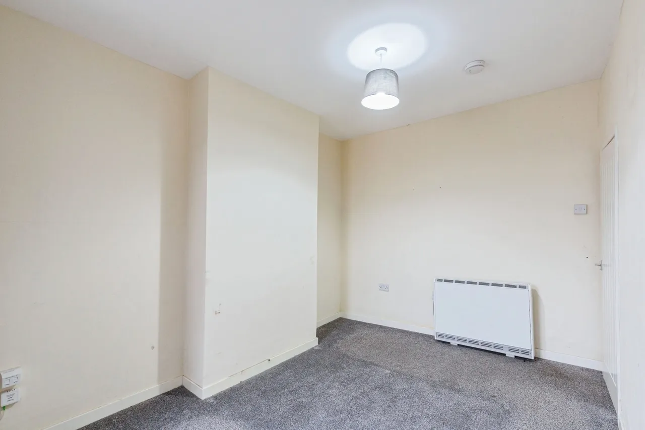 Clarendon Road, Blackpool, FY1, photo 25