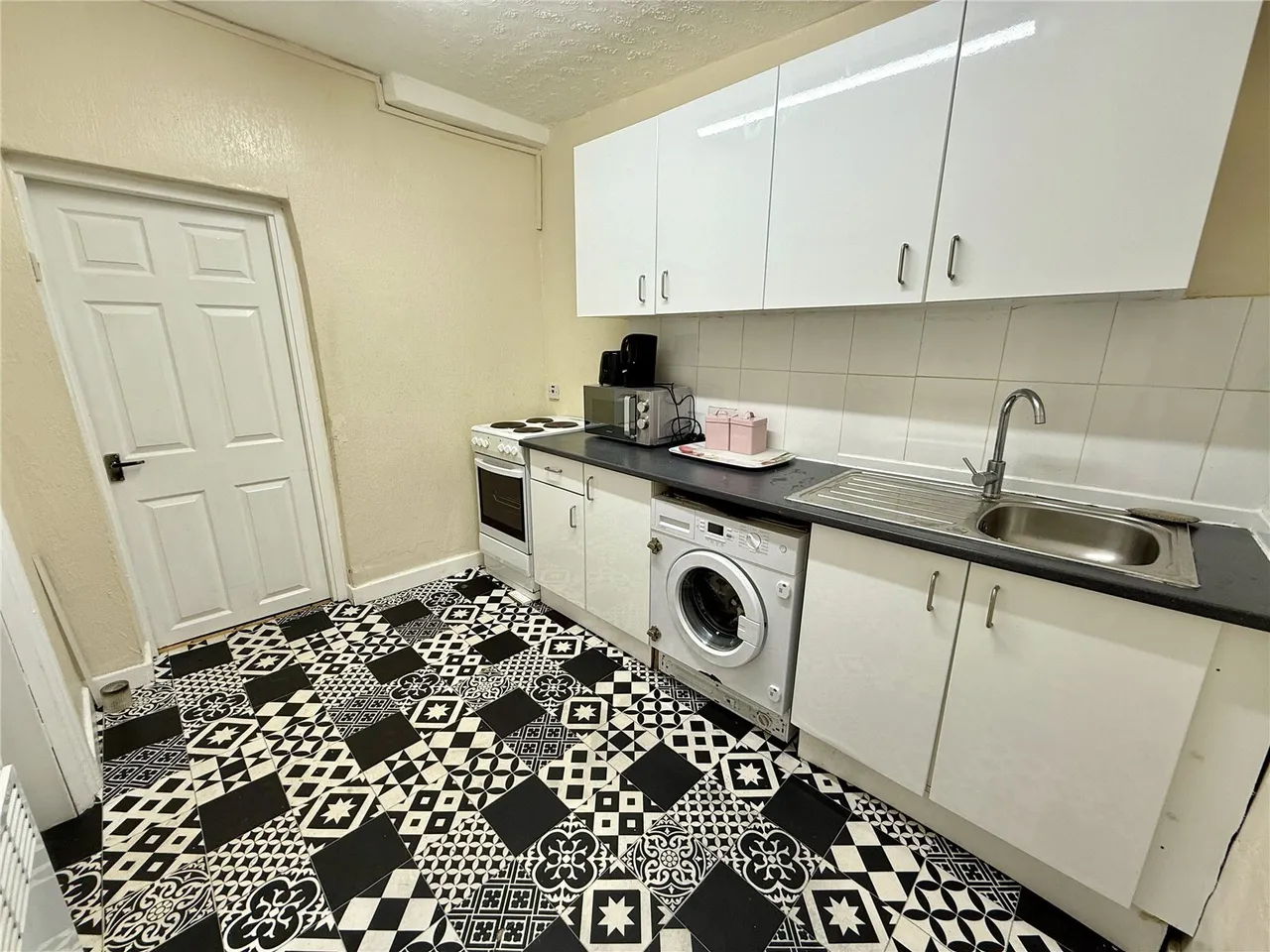 Clarendon Road, Blackpool, FY1, photo 32