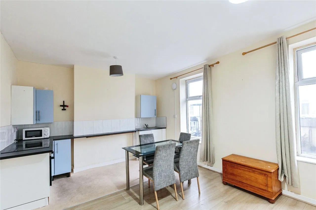 Clarendon Road, Blackpool, FY1, photo 4