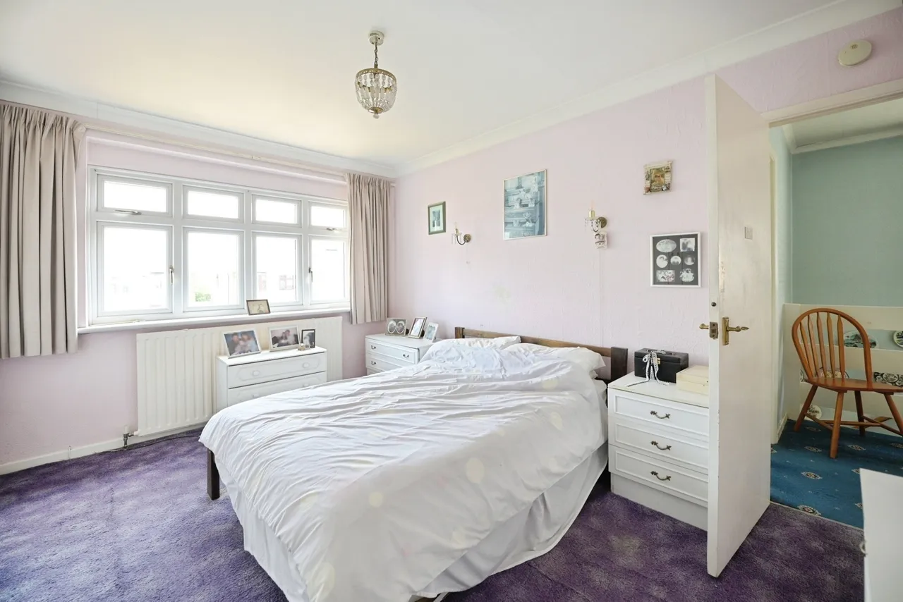 Dee Way, Romford, RM1, photo 10