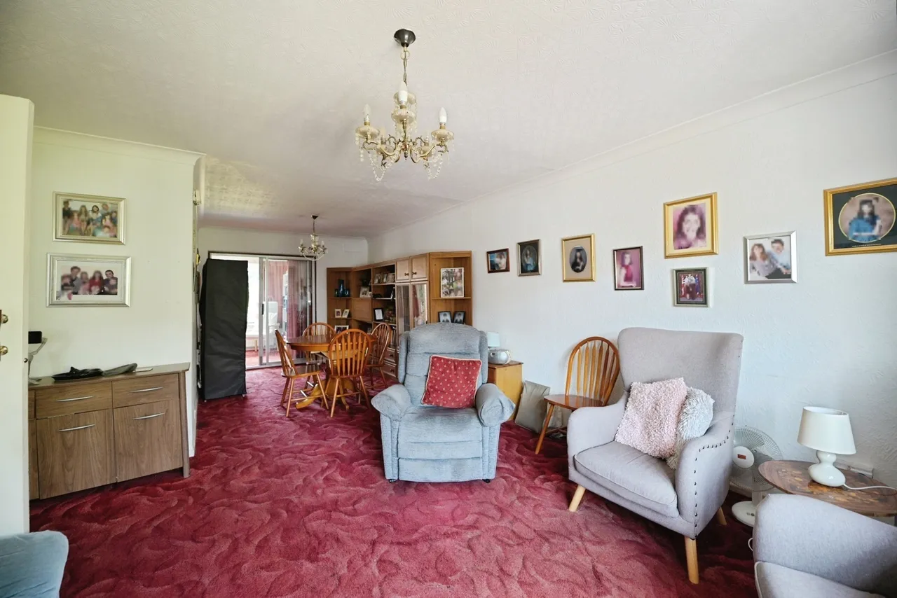 Dee Way, Romford, RM1, photo 3