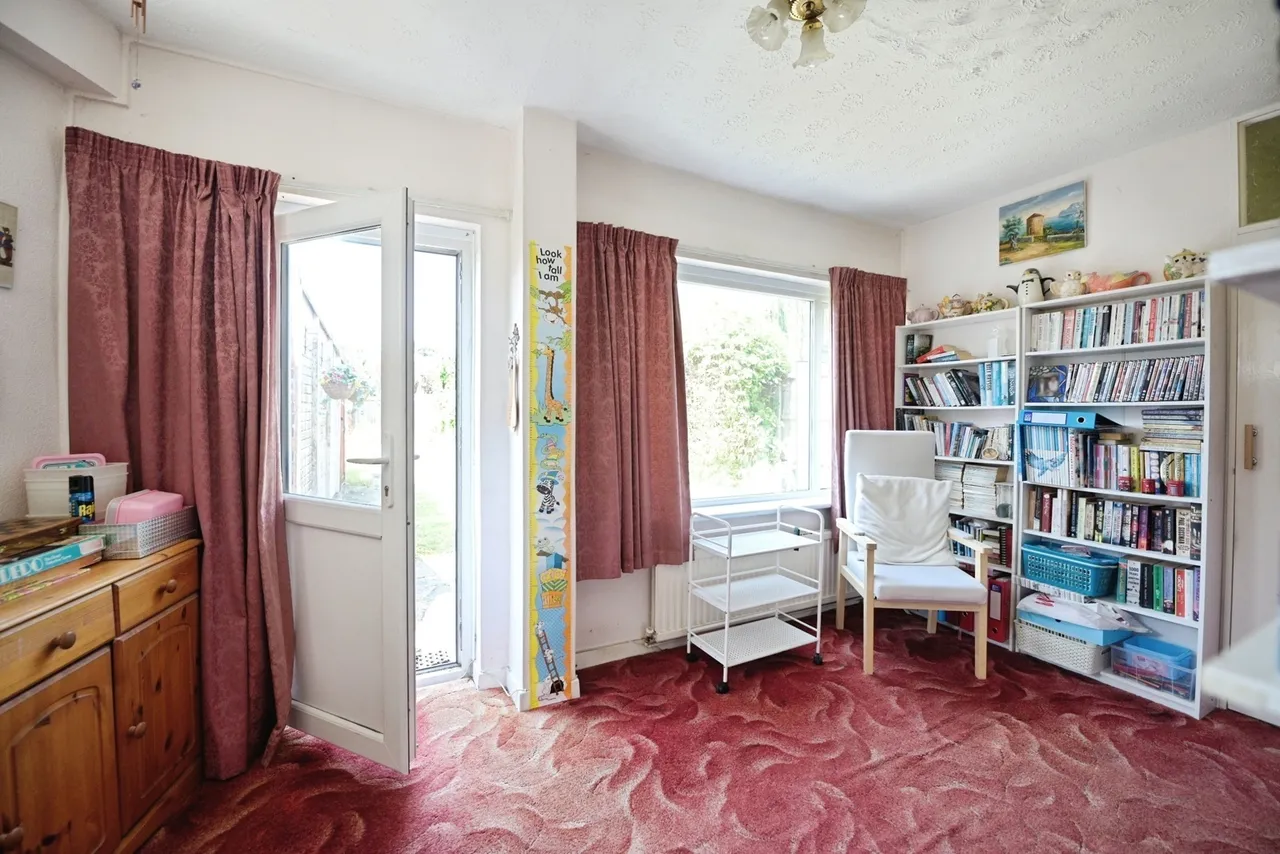 Dee Way, Romford, RM1, photo 7