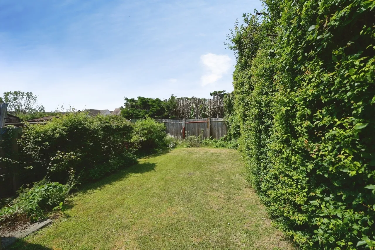 Dee Way, Romford, RM1, photo 20
