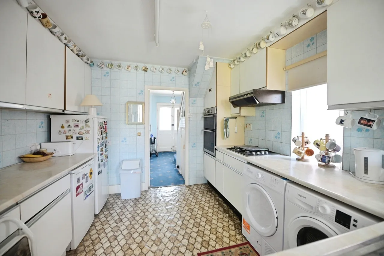 Dee Way, Romford, RM1, photo 5